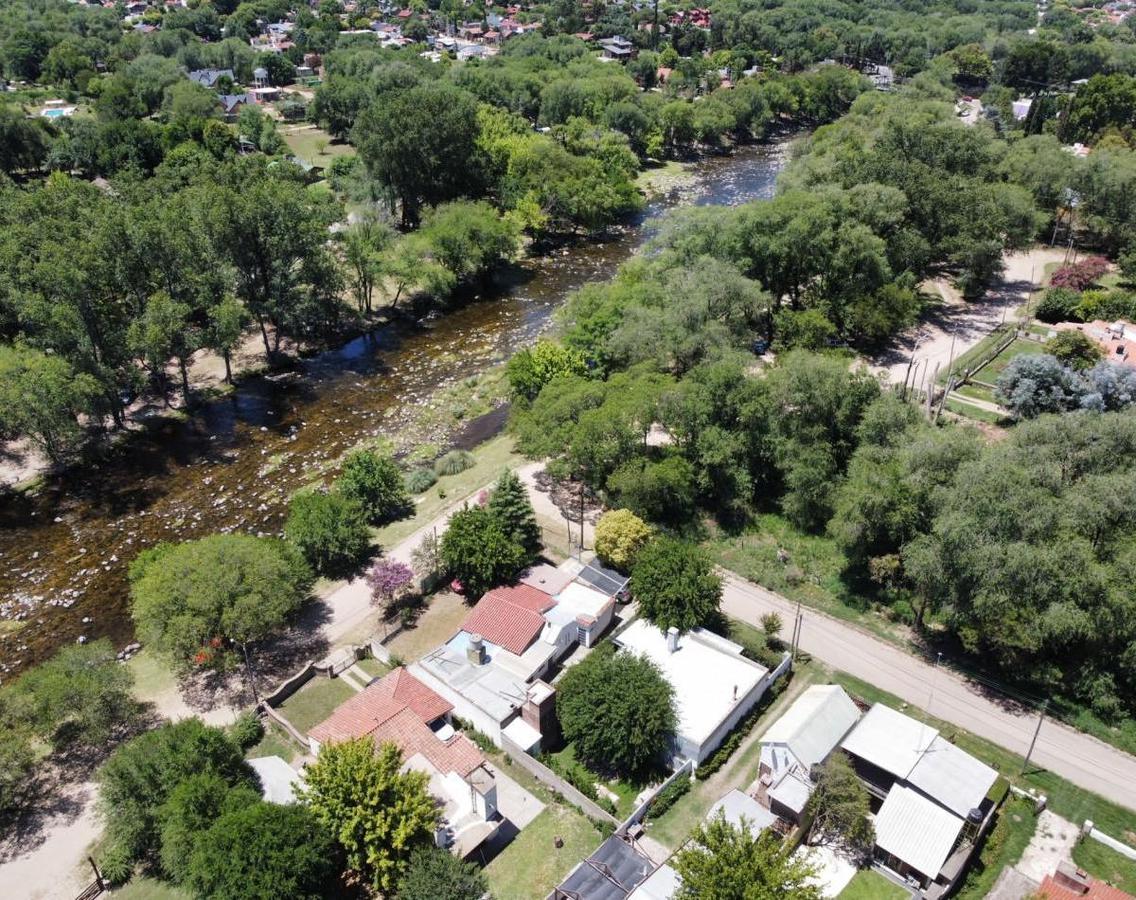 CASA FRENTE AL RIO EN VENTA  B° VILLA STRADA  SANTA ROSA DE CALAMUCHITA