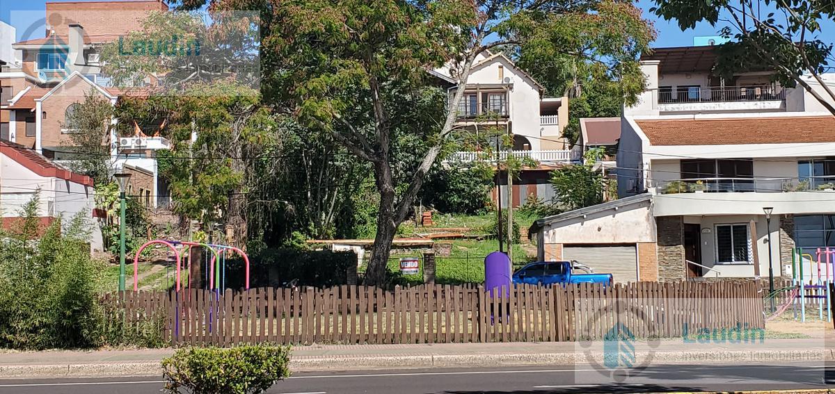 Se vende importante casa frente a costanera  - Posadas