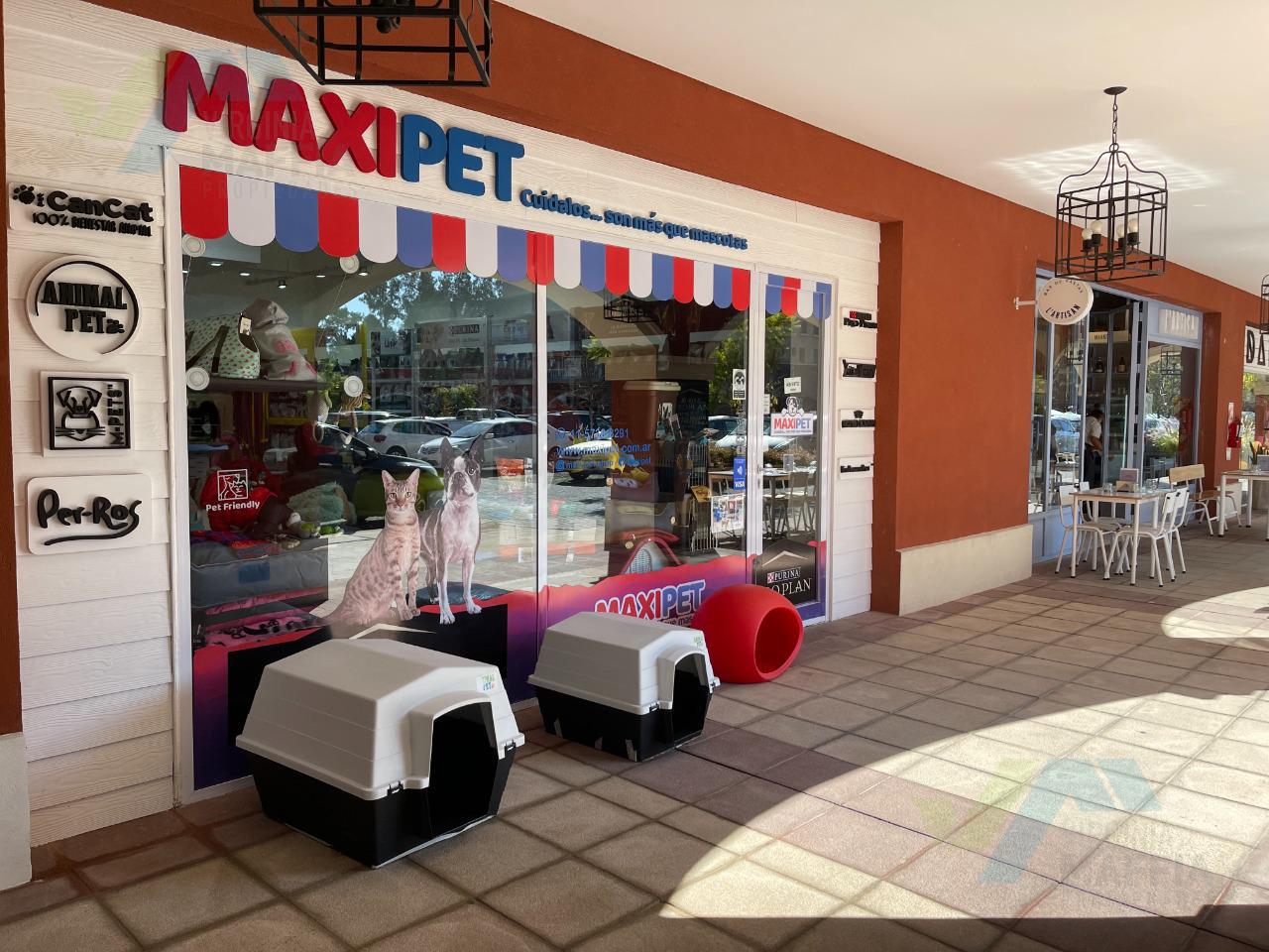 Venta Local Comercial en planta baja 75 mts2  en  Pueblo Caamaño - Pilar