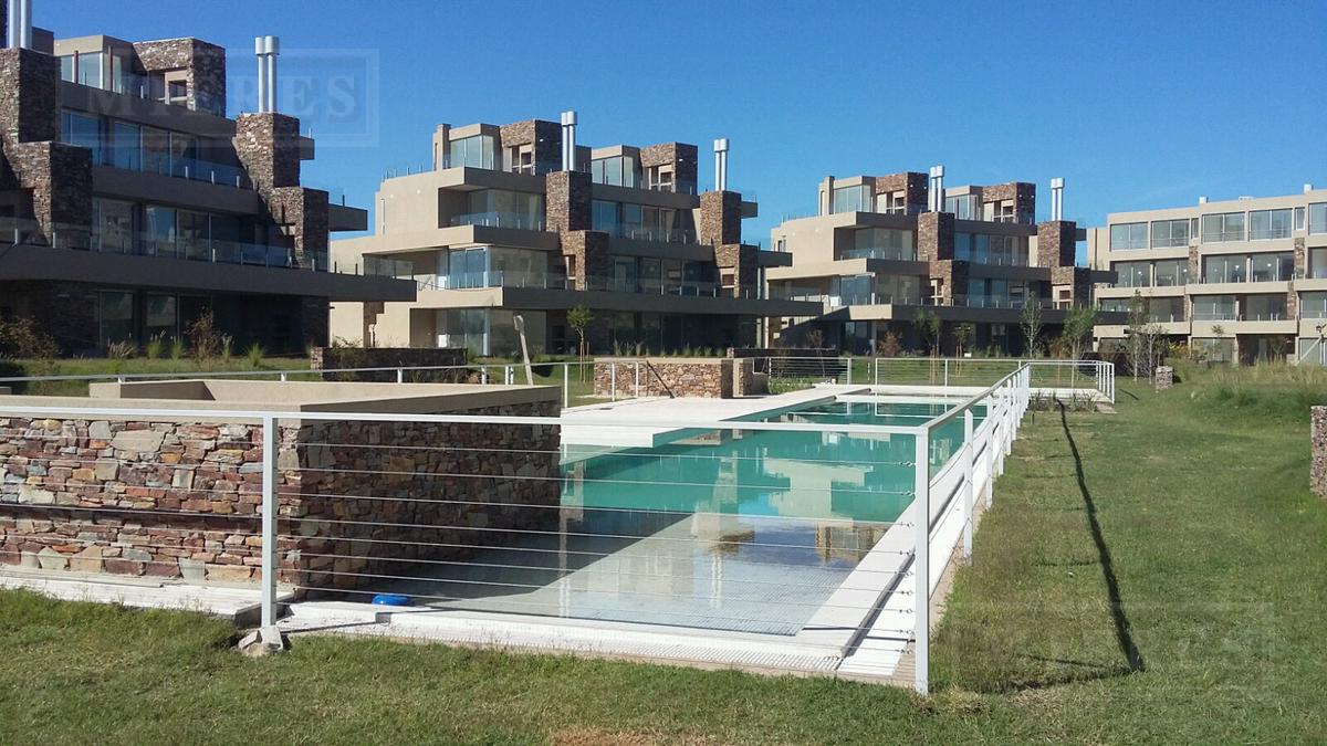 Las Piedras - Departamento en venta 4 ambientes.