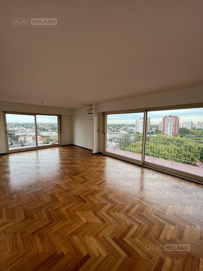 Excelente piso de 4 ambientes con dependencia en venta  con vista abierta en Mart.-Vias/Santa Fe