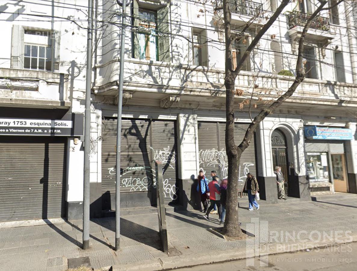 ***OPORTUNIDAD*** Exc Zona comercial - Av. San Juan c/ patio y sótano. BAJAS EXPENSAS