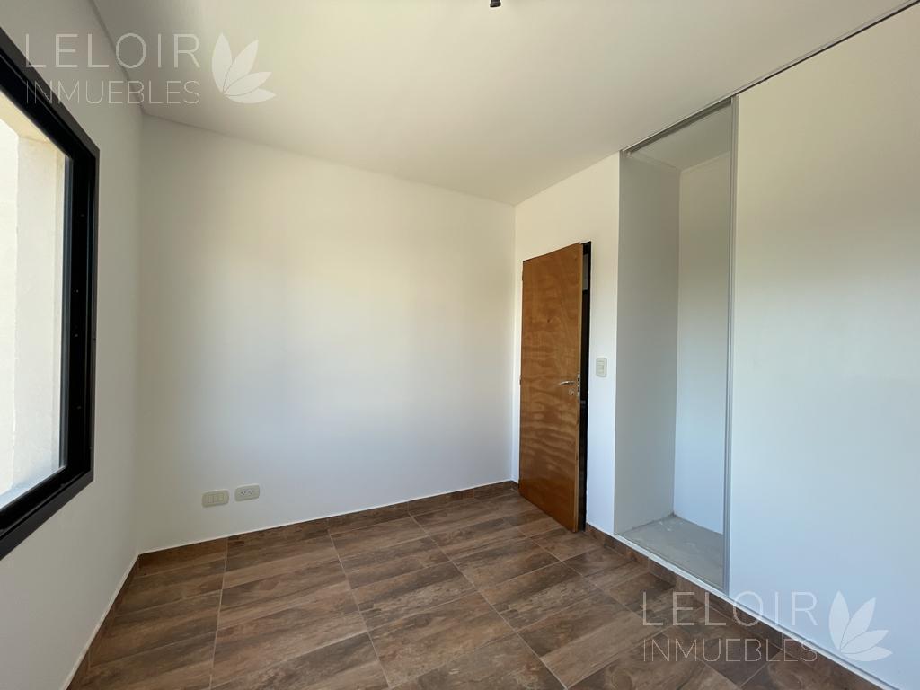 Casa en venta 4 amb en Parque Leloir