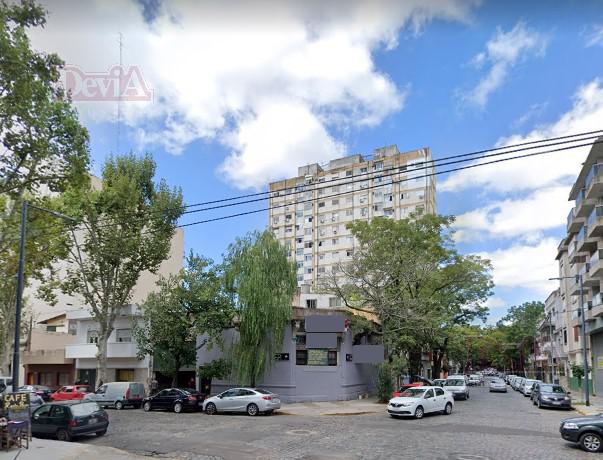 Venta - Terreno - Esquina - Acevedo 900 y Castillo - Villa Crespo