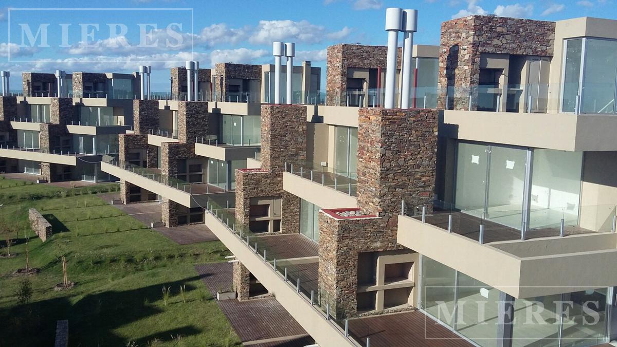 Duplex 3 ambientes en venta- Las Piedras , Nordelta