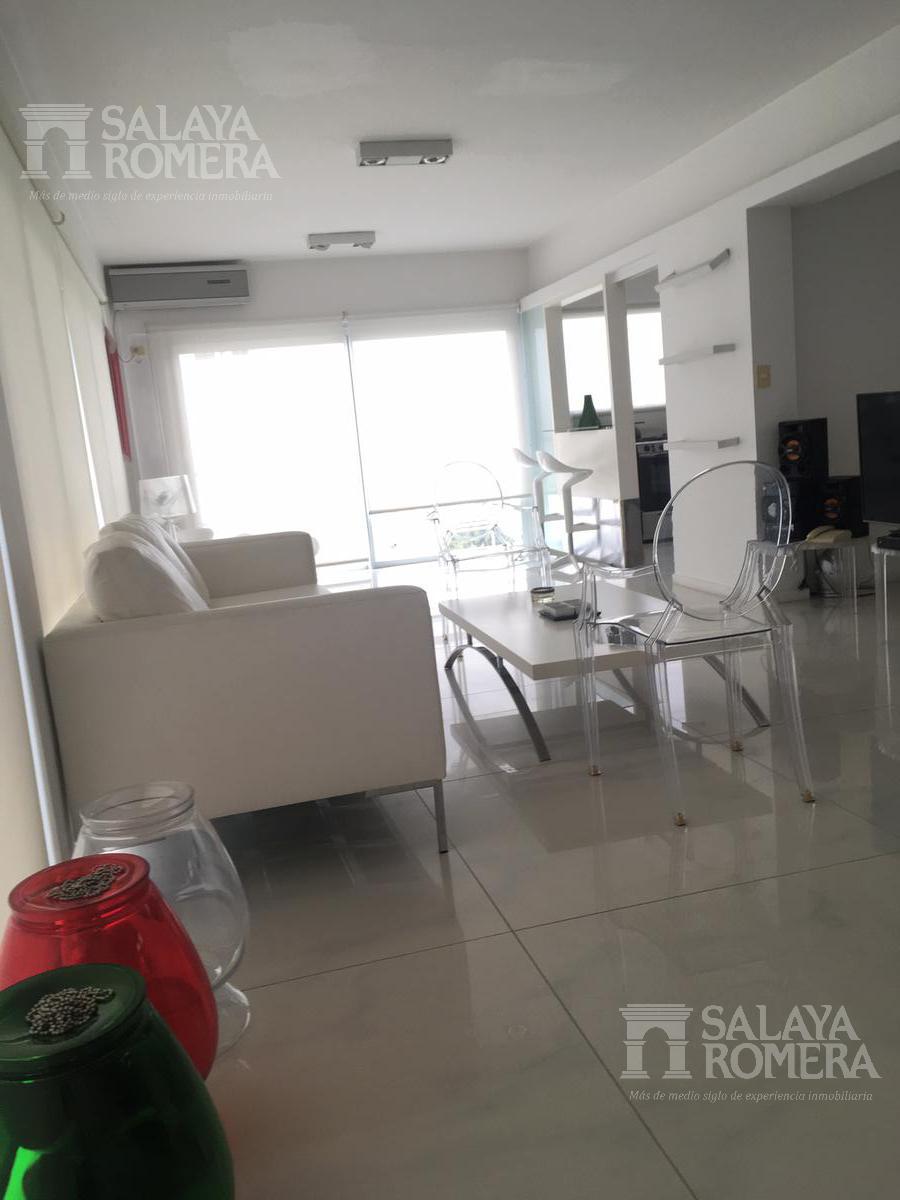 Departamento - Olivos-Vias/Rio  -  Triplex con terrraza propia -vista al rio  4 ambientes