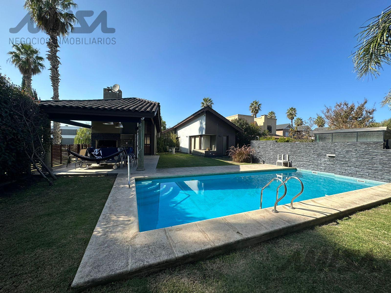 CASA EN VENTA EN SAN MARINO FUNES HILLS