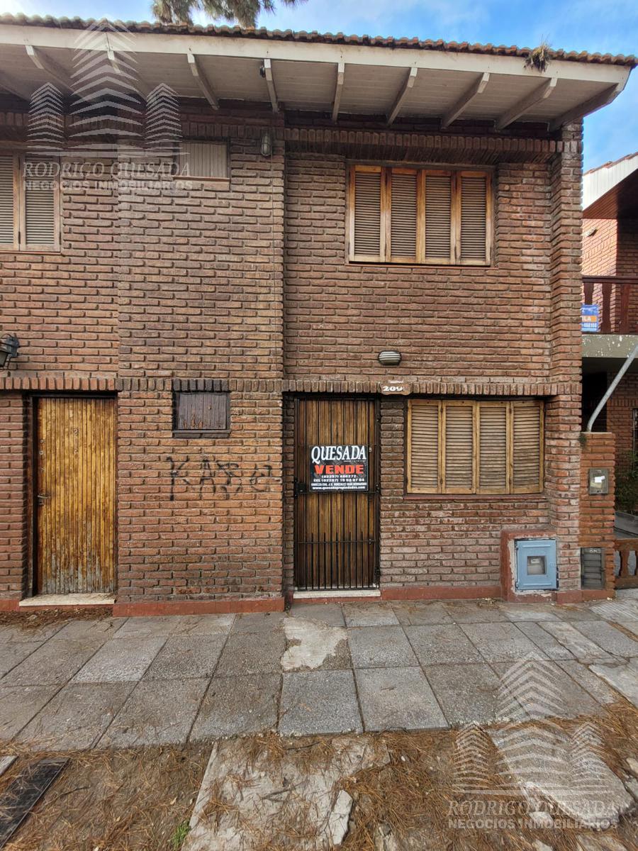 Duplex sobre Avenida Tucuman en San Bernardo