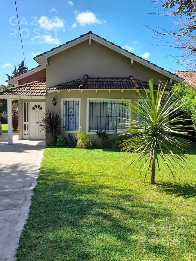 VENTA  casaquinta con piscina en El Trébol, Ezeiza.