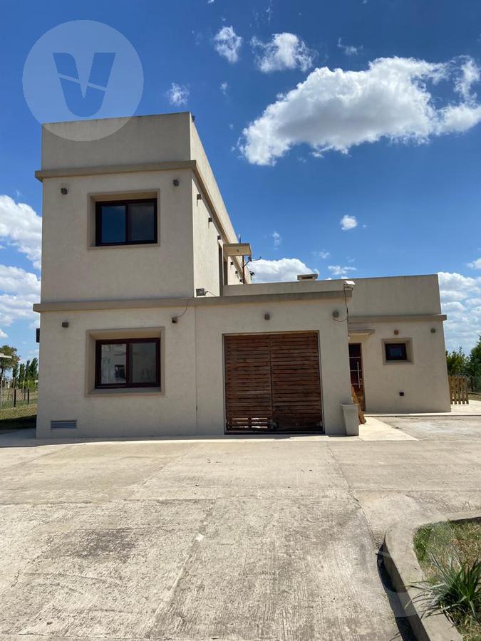 Casa en Venta - Cruz del Sur, Canning