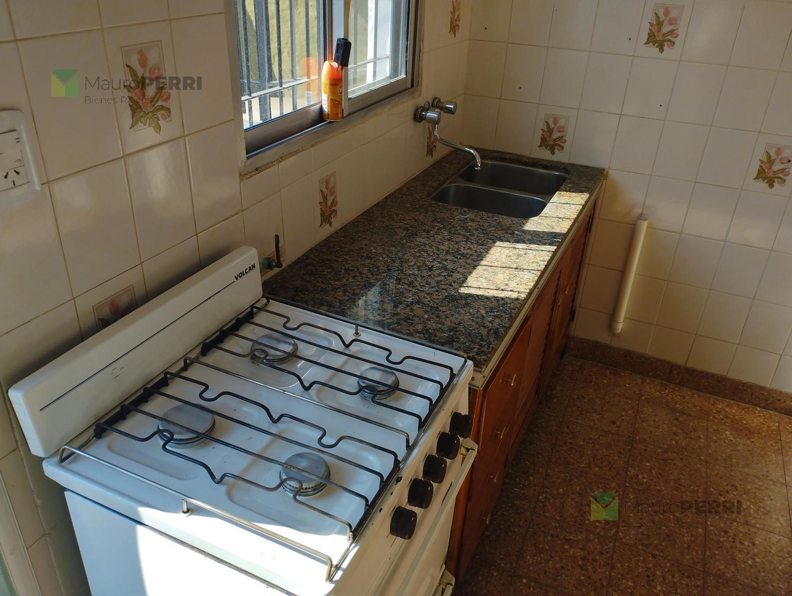 SE VENDE CASA MAS PATIO EN CALLE 524 ENTRE 117 Y 118