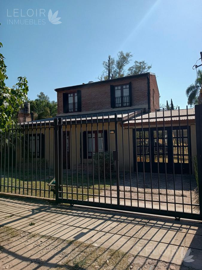 Casa en venta 4 amb en Parque Leloir