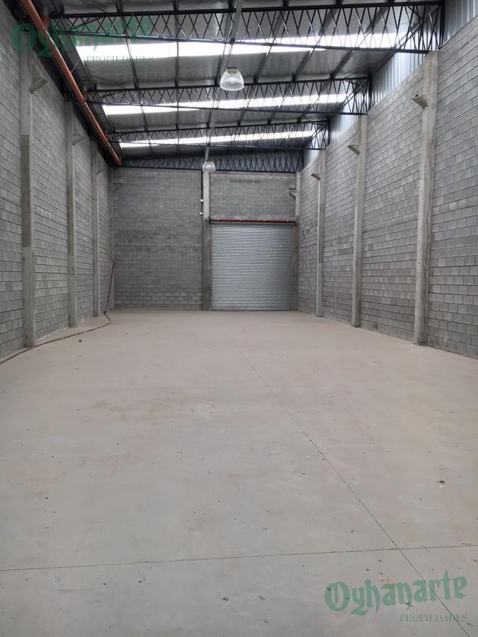 VENTA y ALQUILER de GALPÓN  zona INDUSTRIAL en MORENO