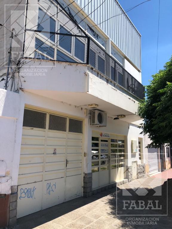 Local con oficinas y galpón venta centro sur Neuquén