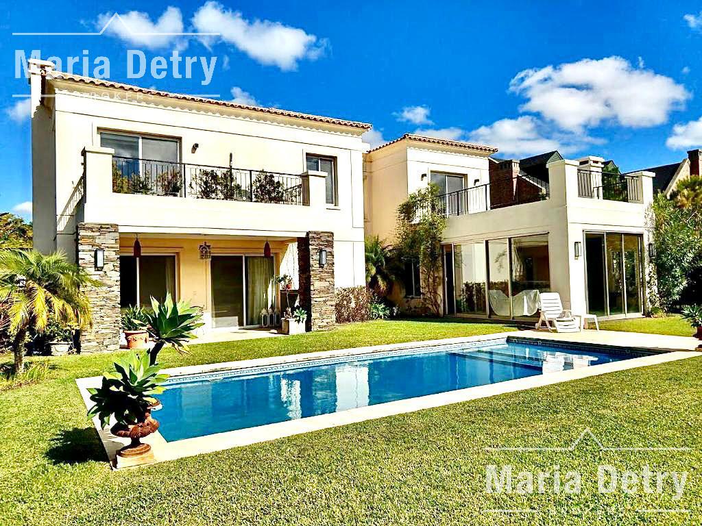 Venta casa Barrio El Golf, Nordelta 5 dormitorios