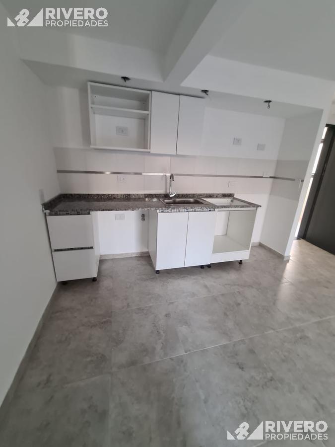 VENTA DEPARTAMENTO EN MORON - CERCA DE LA UNIVERSIDAD