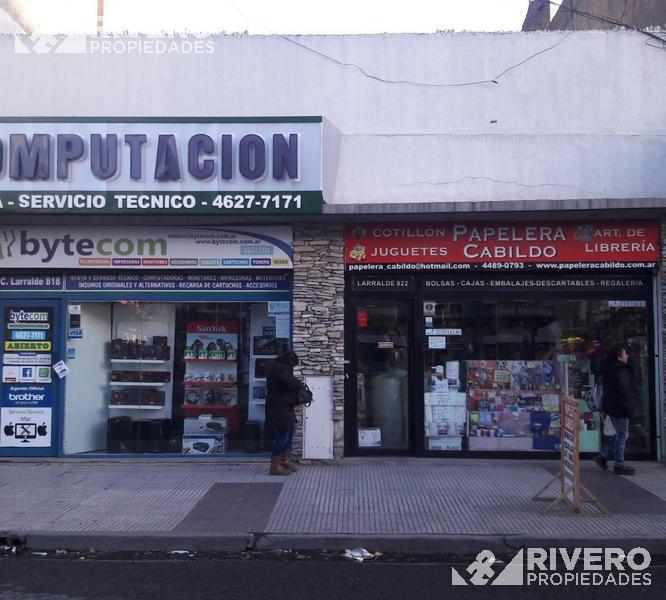 VENTA DE LOCAL EN MORON - FRENTE A LA FACULTAD