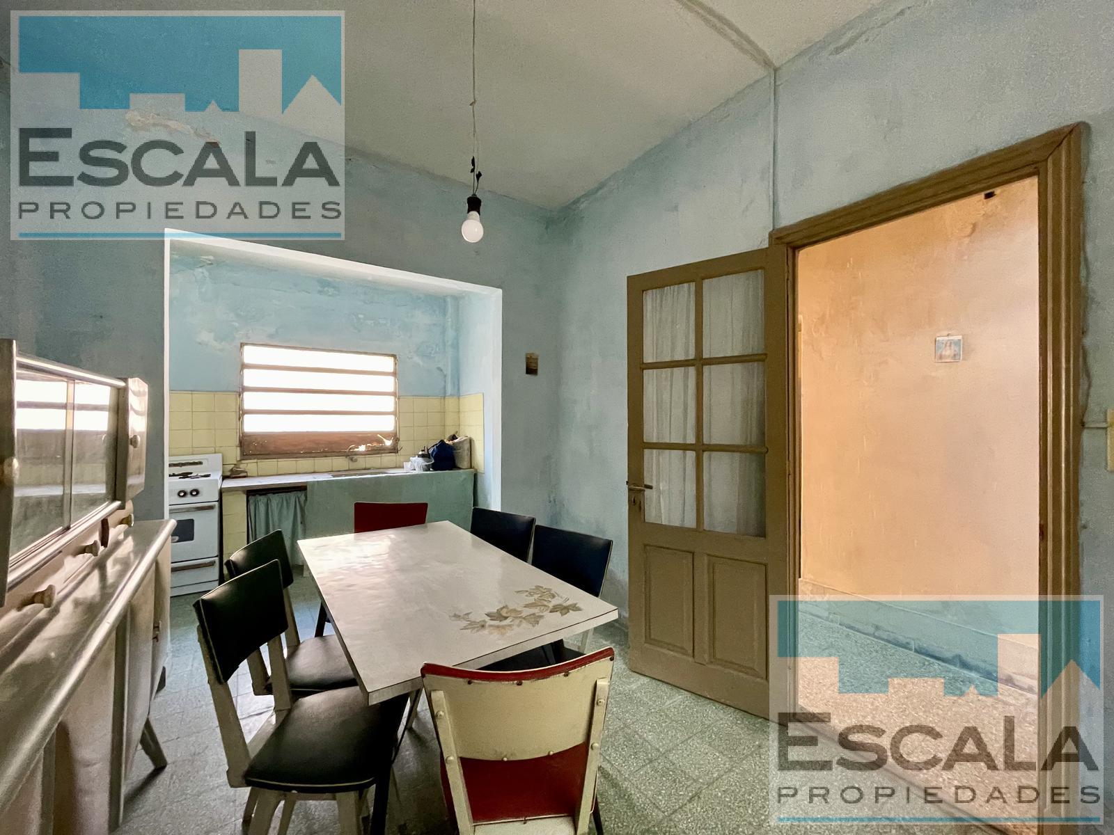 CASA EN VENTA BARRIO INDUSTRIAL