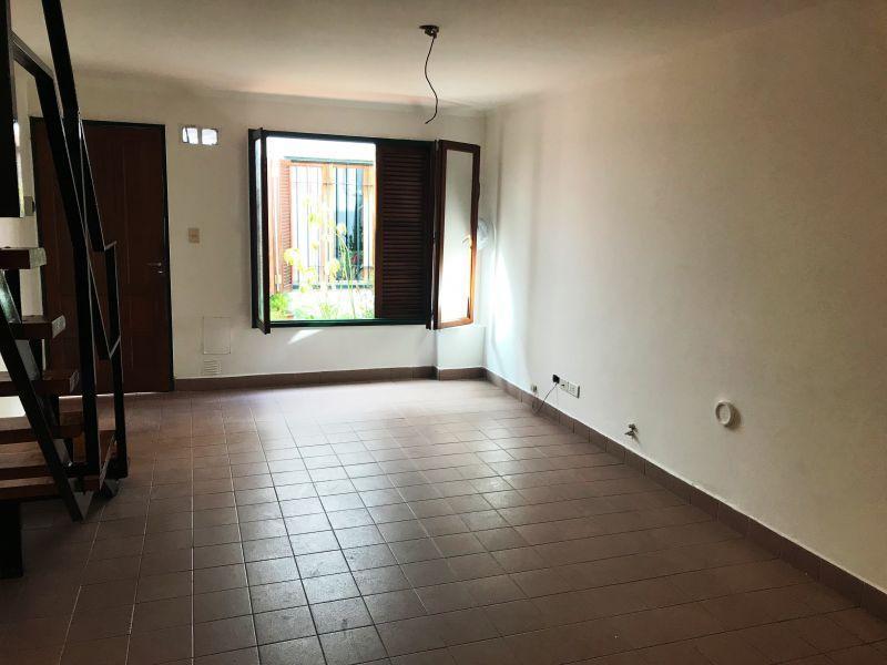 DUPLEX VENTA RAMOS MEJIA 3 AMBIENTES