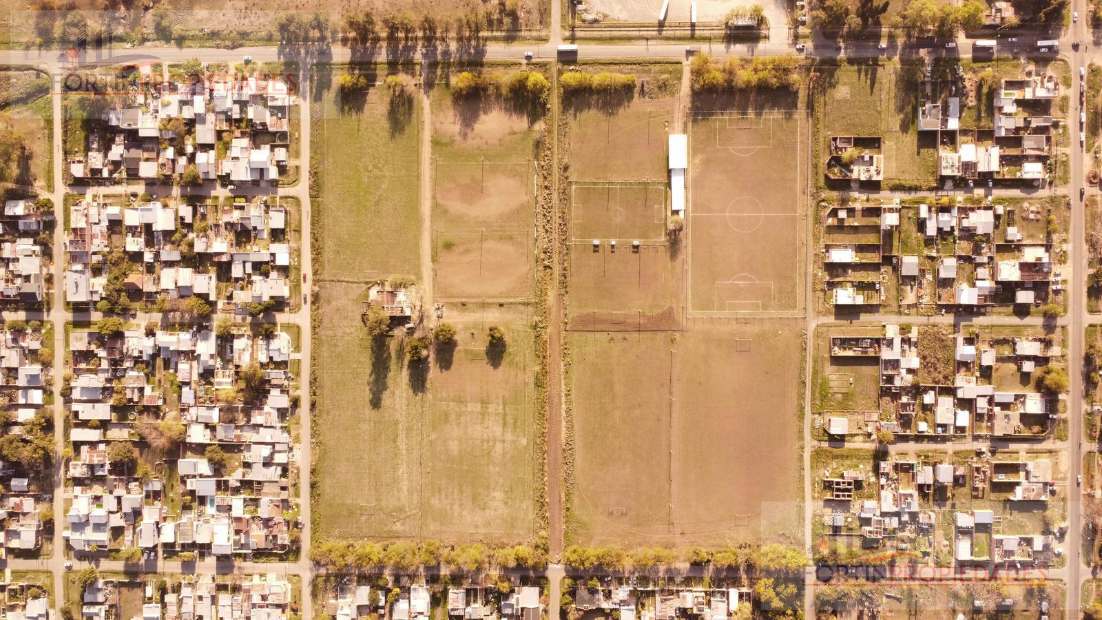 Quinta en  los Hornos, La Plata