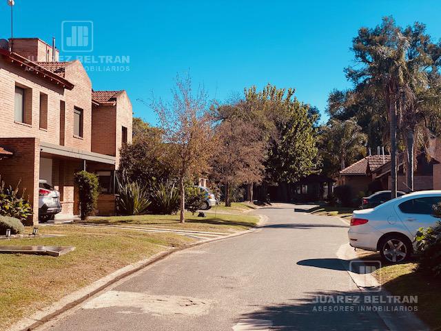 Córdoba, Villa Belgrano, Av. Gauss 4705 - Jardines de Villa Belgrano