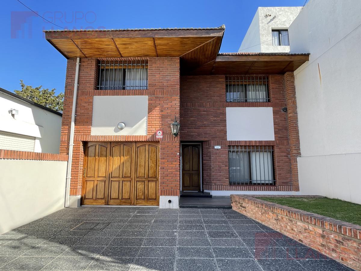 Casa en venta en Lujan Centro de 5 Ambientes