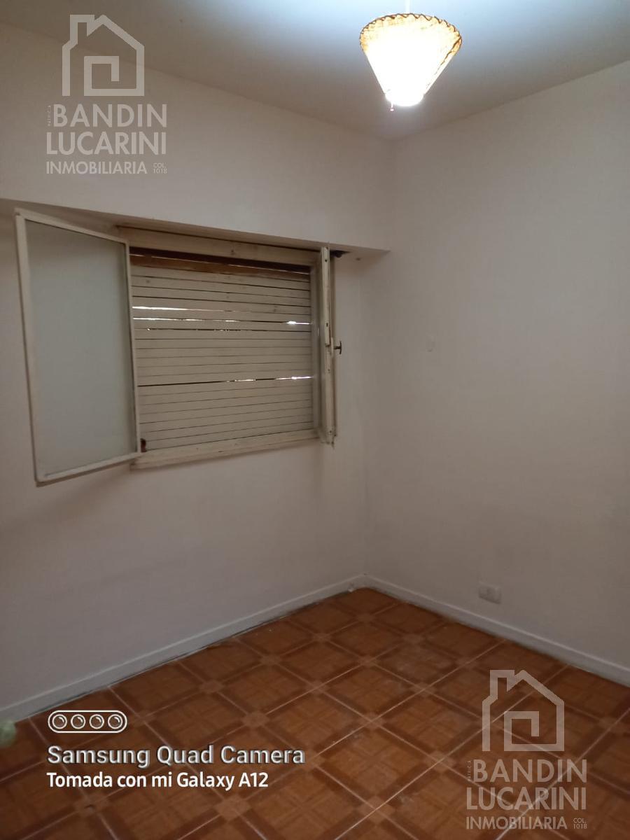 Departamento en  Venta de 3 AMBIENTES. Bajas Expensas. Ideal Inversion. Primer vivienda.