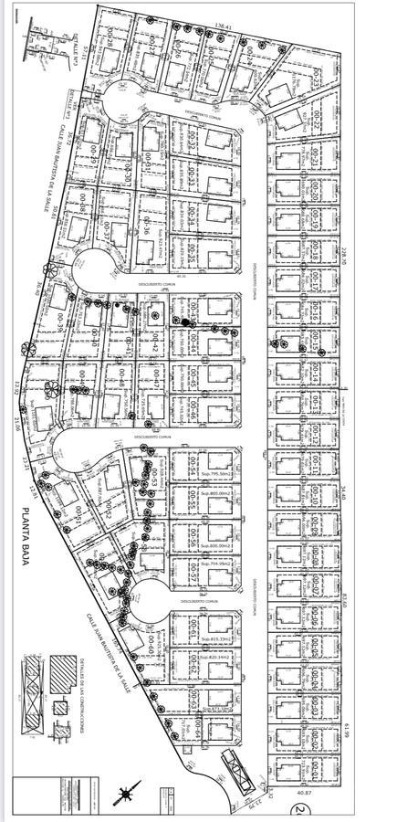 LOTE en VENTA en EXCLUSIVO BARRIO LOS CARDOS DE PUNTA CHICA. ORIENTACION NORESTE.