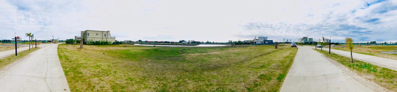 Terreno en Lagos de Canning con Fondo al Lago!!!