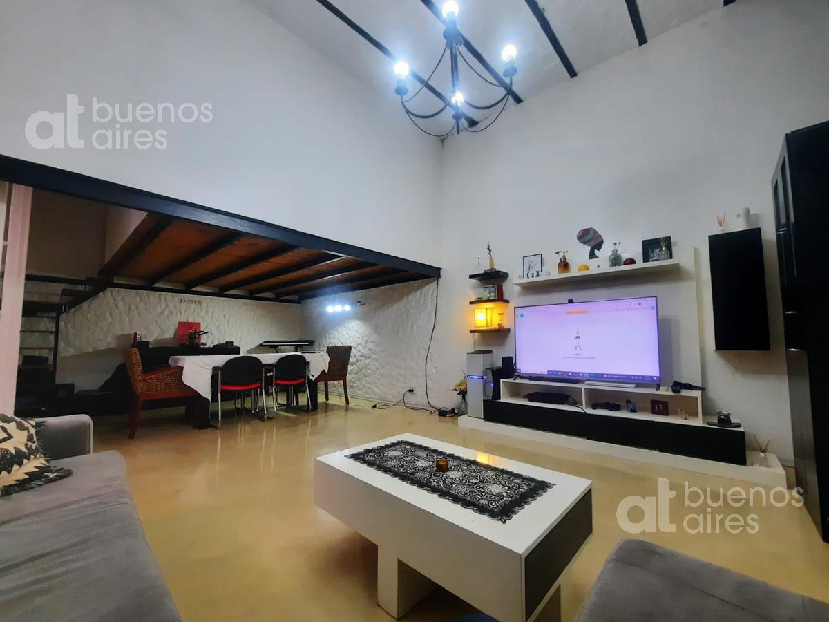 Venta de Gran PH con Terraza en Boedo. Bajas Expensas