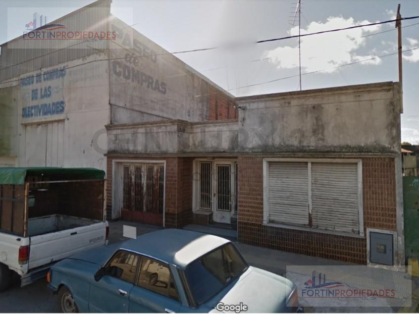 lote en venta con casa a refaccionar o demoler- La Plata