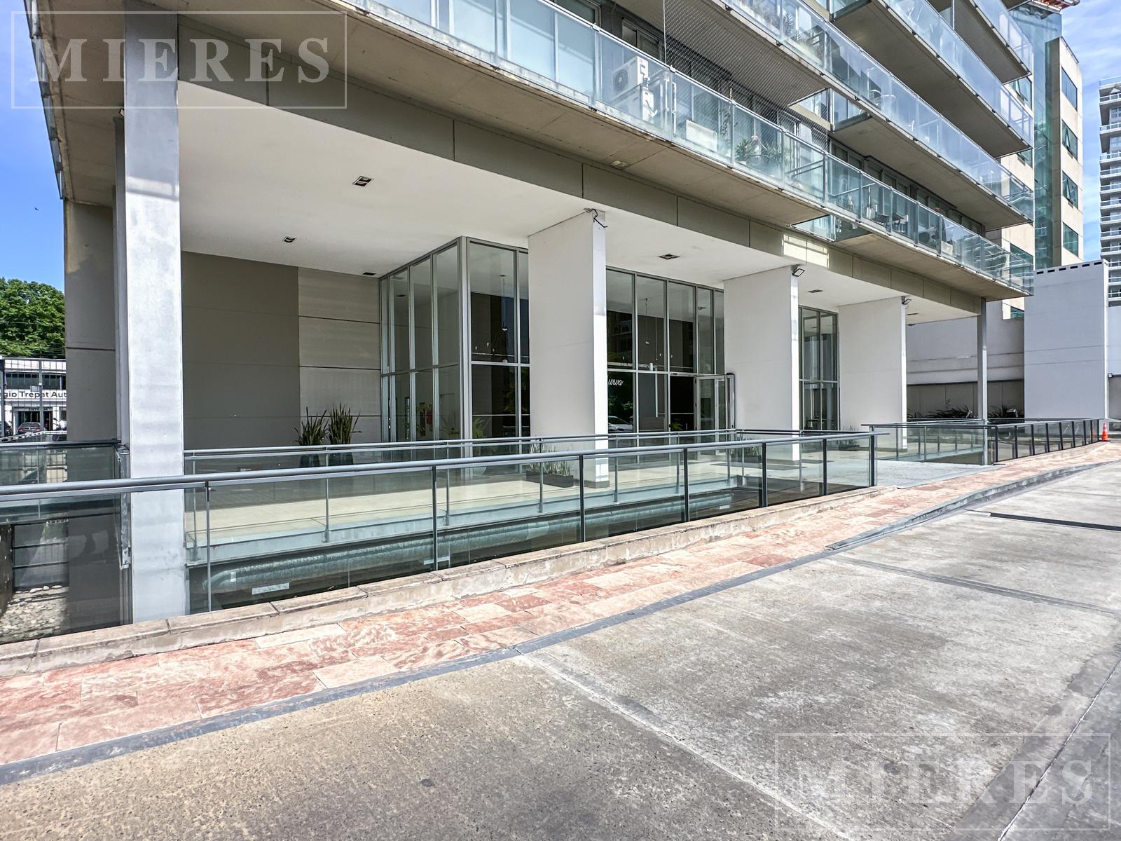 Impecable Departamento en venta en Olivos, vías  al río.